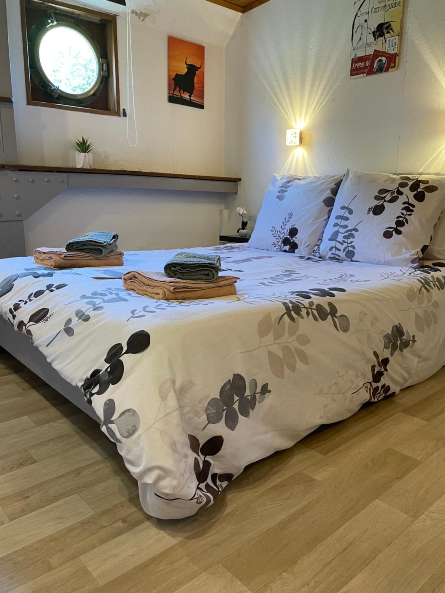 Peniche Le Pescalune - Chambre D'Hotes Arles Exteriér fotografie